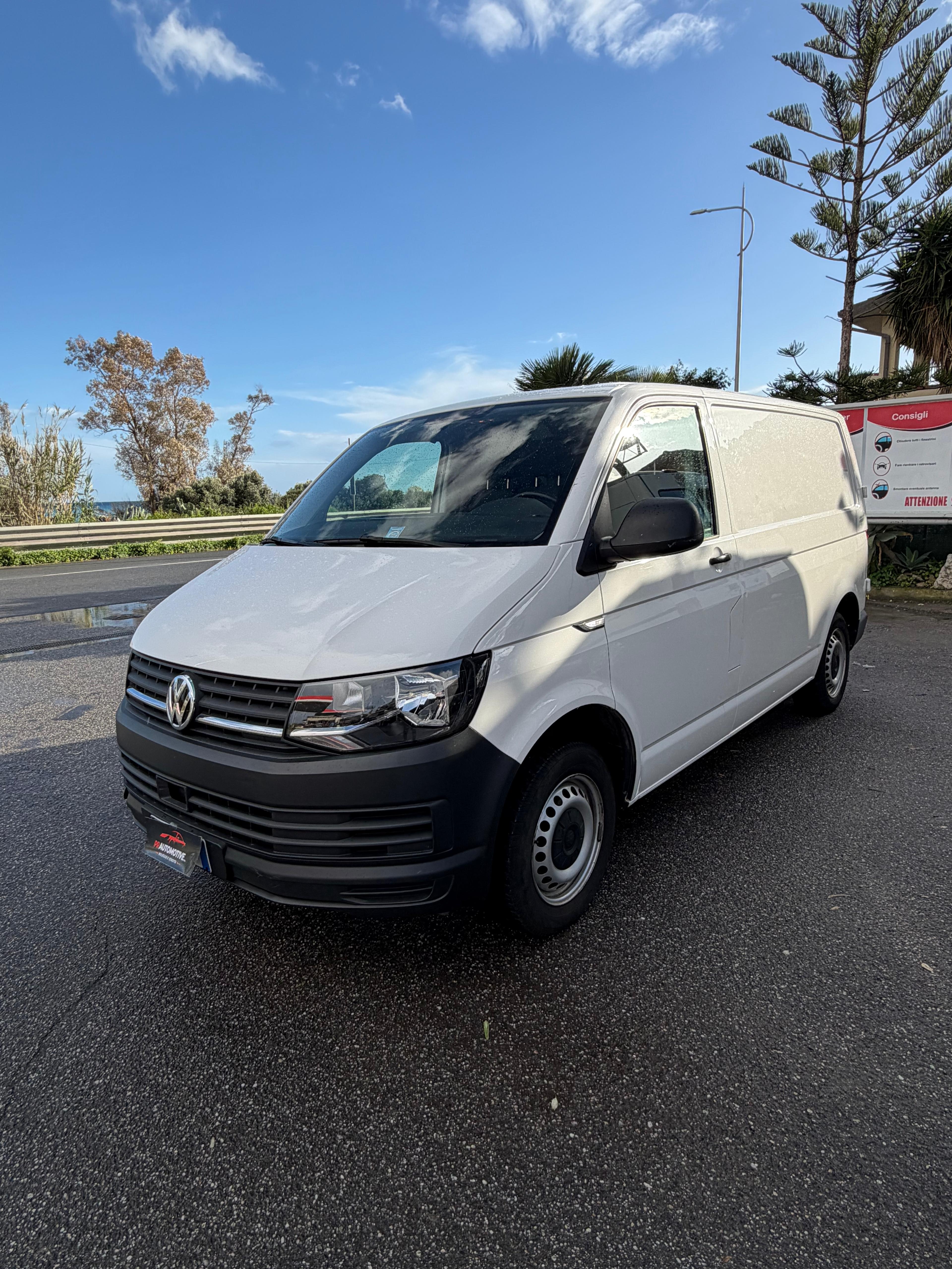 VOLKSWAGEN TRANSPORTER